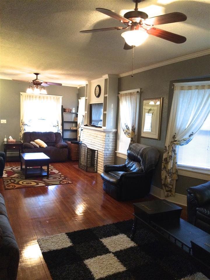405 N High St, El Dorado, KS 67042