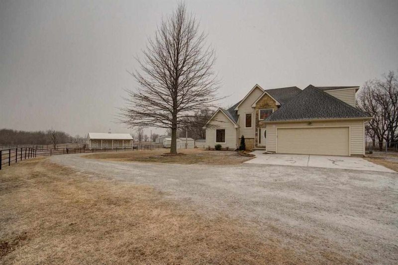 1633 E 130th Ave N, Mulvane, KS 67110