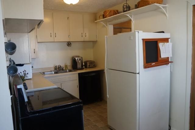 1137 E Gidley St, Wichita, KS 67216