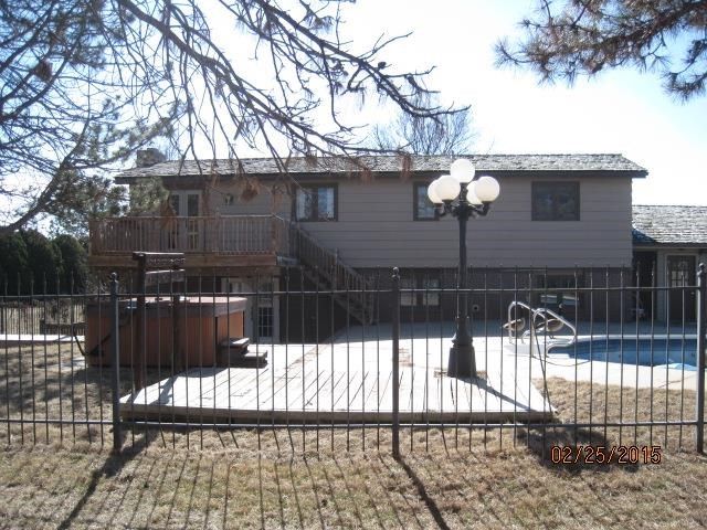1905 N Maize Rd, Wichita, KS 67212