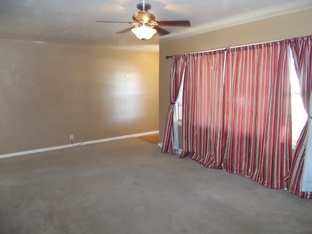 1809 Cherry St, Winfield, KS 67156