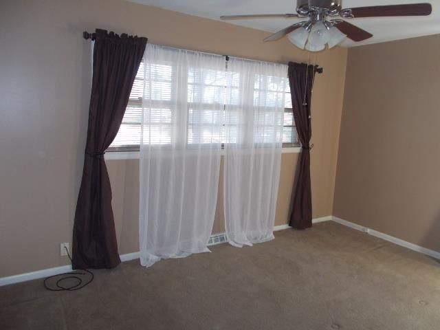 1809 Cherry St, Winfield, KS 67156