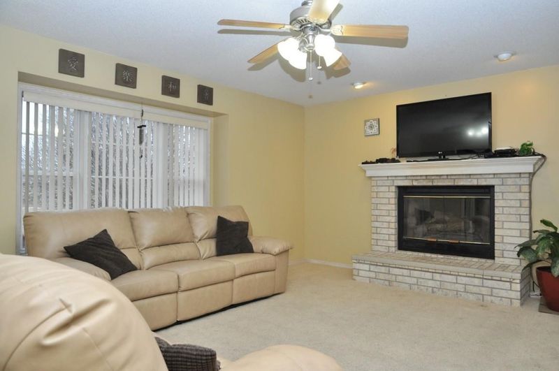 306 E Wild Plum Rd, Derby, KS 67037