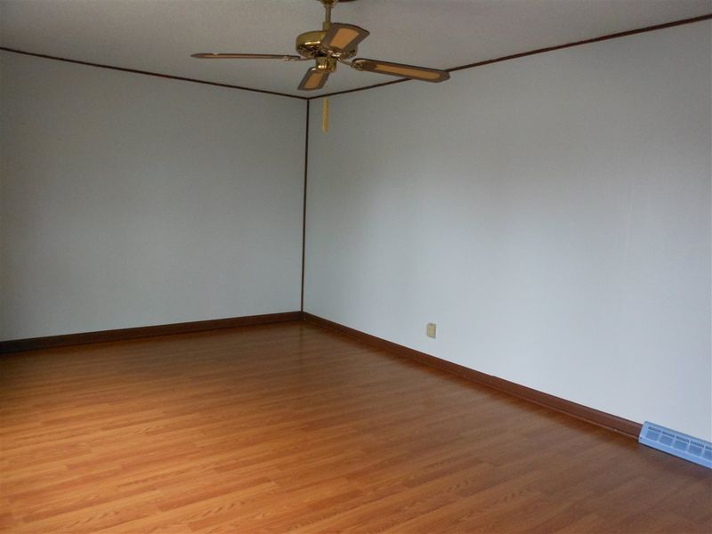 1403 E Mount Vernon St, Wichita, KS 67211