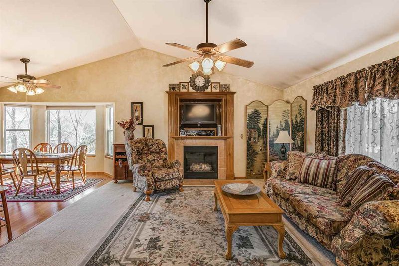822 S Sunset Cir, Andover, KS 67002