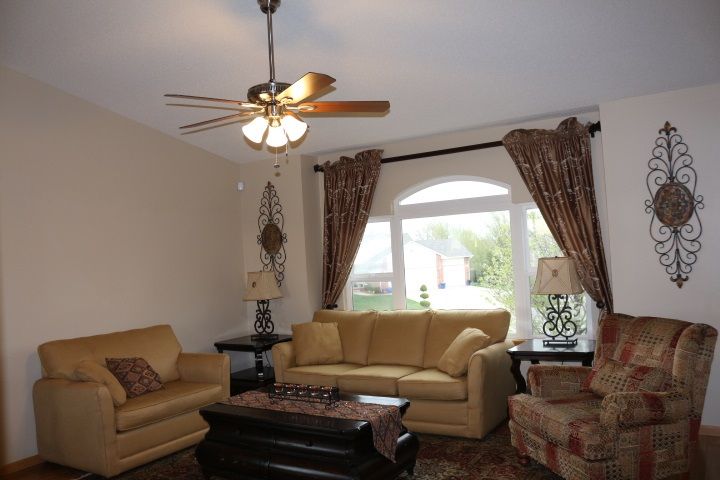 1807 N Black Locust Ct, Andover, KS 67002