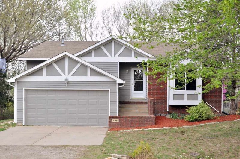 406 W White Tail St, Derby, KS 67037