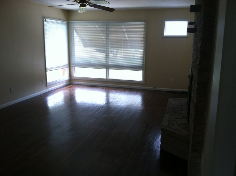 2402 Lynnrae, Wichita, KS 67210