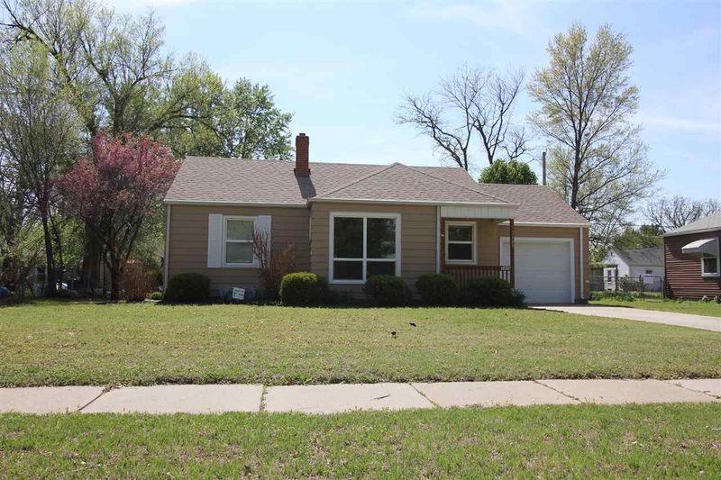 2409 E Menlo St, Wichita, KS 67211