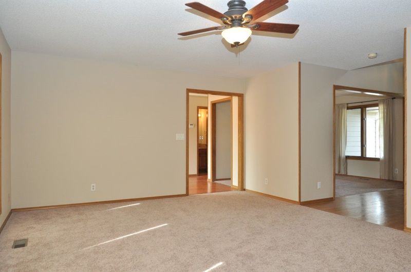 143 S Birch Ct, Andover, KS 67002
