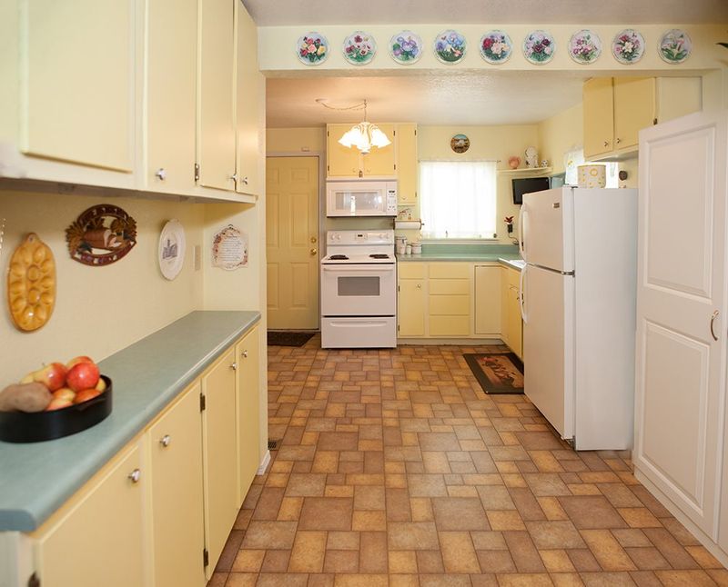 205 N Westview, Derby, KS 67037
