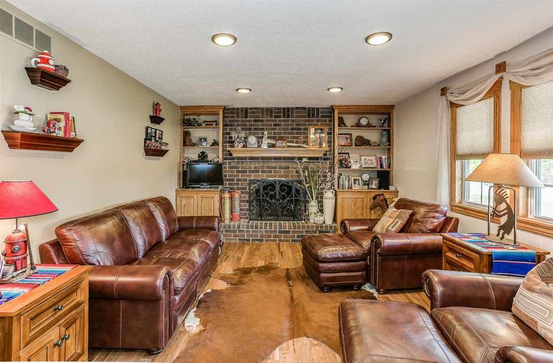 509 N Park Rd, Rose Hill, KS 67133