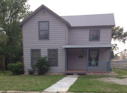 211 S Ash St, Newton, KS 67114