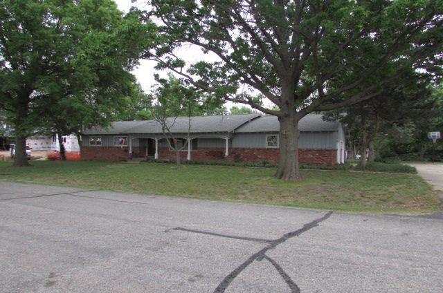10 Lakeridge Dr, Goddard, KS 67052