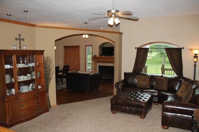 1330 E Prairie View Rd, El Dorado, KS 67042