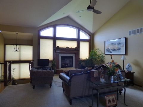 14017 E Ayesbury Cir, Wichita, KS 67228