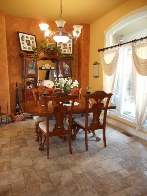 807 N Bel Arbor St, Derby, KS 67037