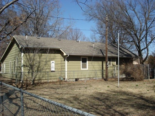 1608 Ritchie, Winfield, KS 67156