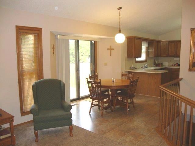 609 N Erin Ln, Mulvane, KS 67110