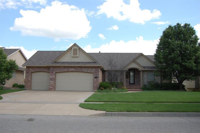 2906 N Tee Time, Wichita, KS 67205