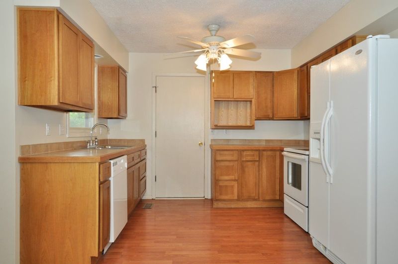 1501 Grandview Ave, Newton, KS 67114