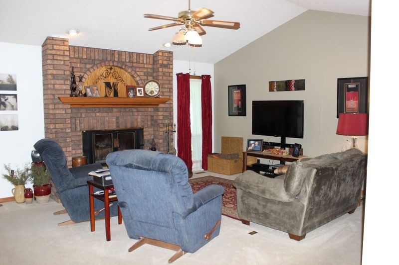 1536 E Cardinal Ct, Derby, KS 67037