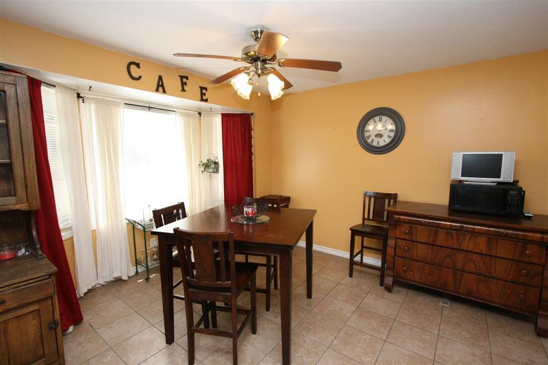 520 W Renee Dr, Andover, KS 67002