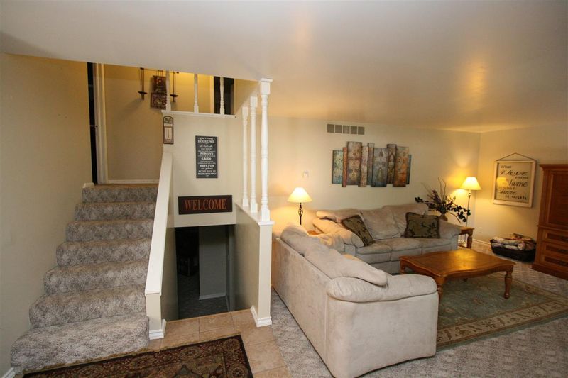 520 W Renee Dr, Andover, KS 67002