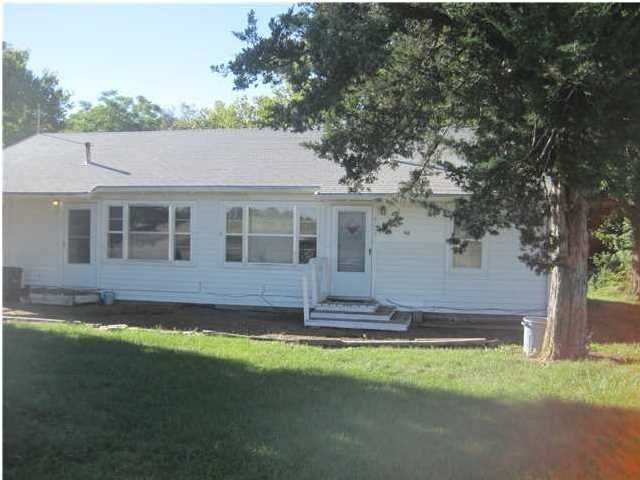 412 W 8th St, Florence, KS 66851