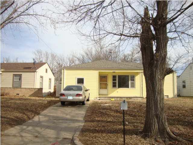 2426 N Burns, Wichita, KS 67204