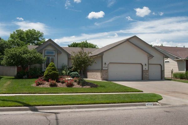 4709 E Eagles Landing St, Wichita, KS 67220
