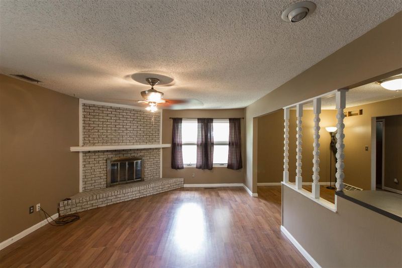 556 N Colby St, Valley Center, KS 67147