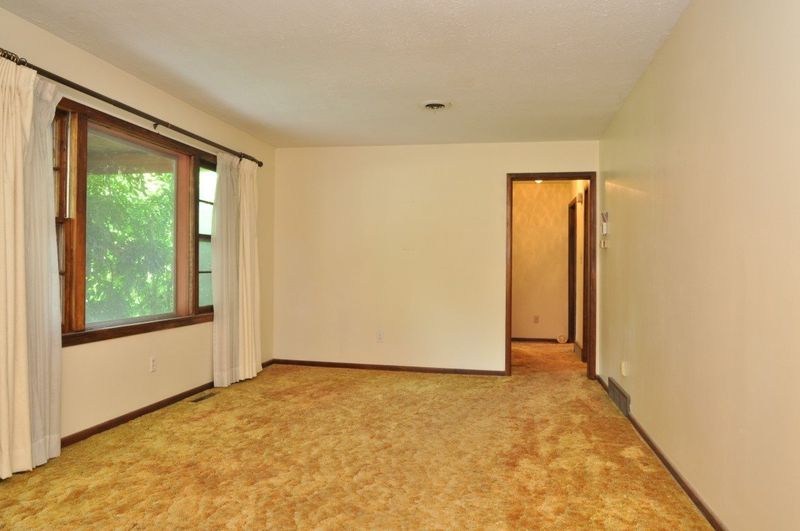 511 S Derby Ave, Derby, KS 67037