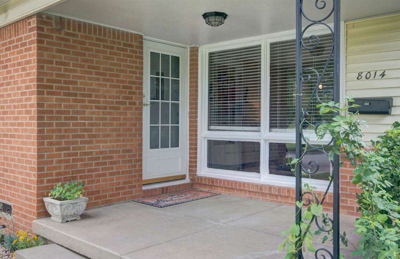 8014 E Gilbert St, Wichita, KS 67207