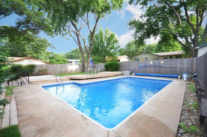 937 E Morrison, Derby, KS 67037