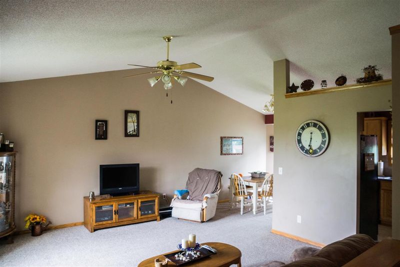 207 E Windsor St, Bentley, KS 67016