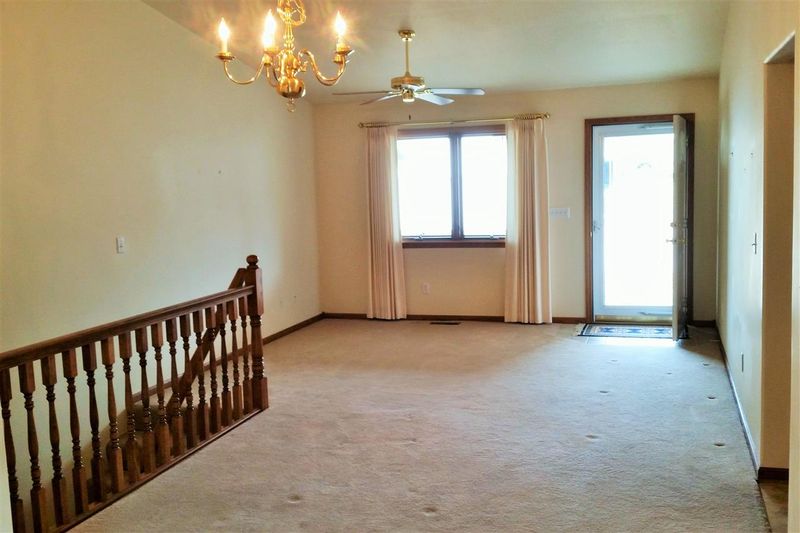 321 E 12th St Unit 206, Newton, KS 67114-1973