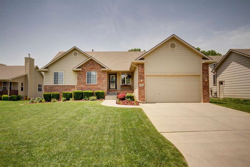 641 N Westchester Dr, Andover, KS 67002