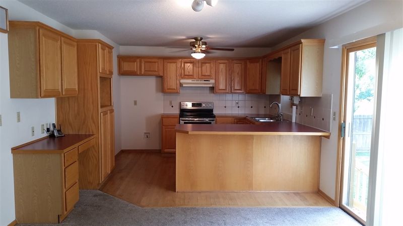 2115 E Country View Dr, Derby, KS 67037