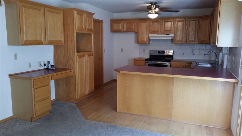 2115 E Country View Dr, Derby, KS 67037