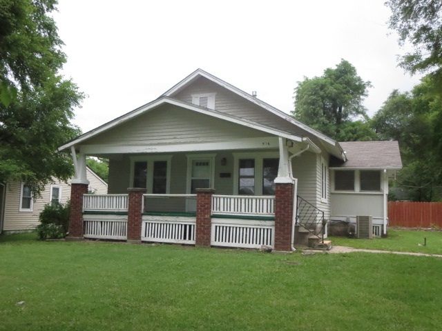 516 S Kansas, Newton, KS 67114