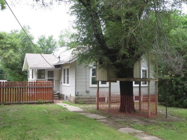516 S Kansas, Newton, KS 67114