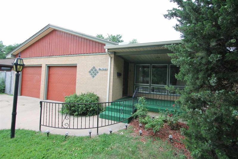 990 N Denmark, Wichita, KS 67212