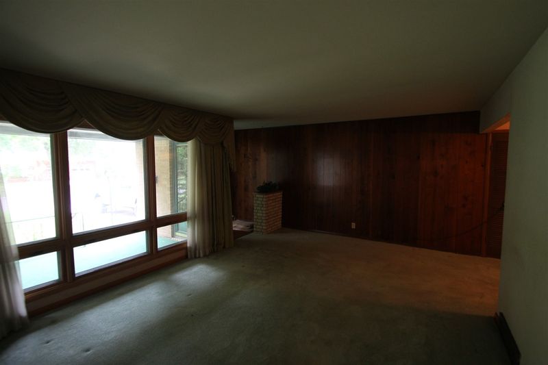 990 N Denmark, Wichita, KS 67212