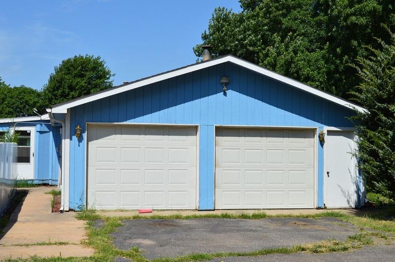 1505 E 59th St S, Wichita, KS 67216