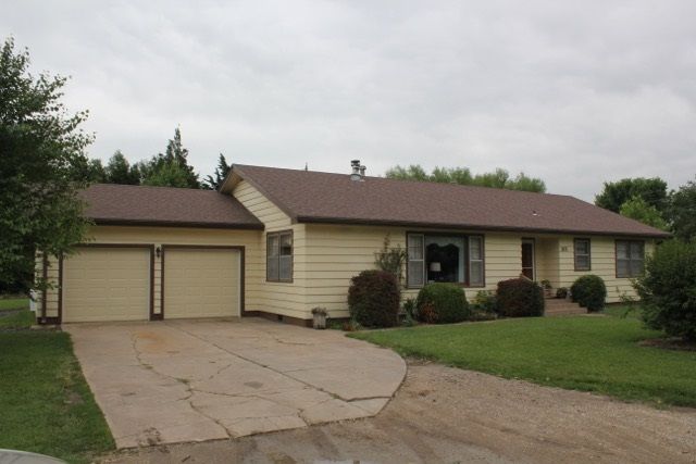 303 W Elm, Burns, KS 66840