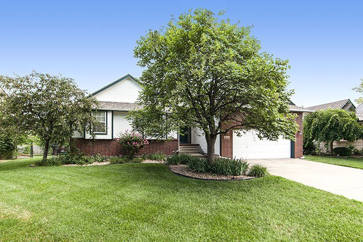 10202 E Windemere St, Wichita, KS 67226