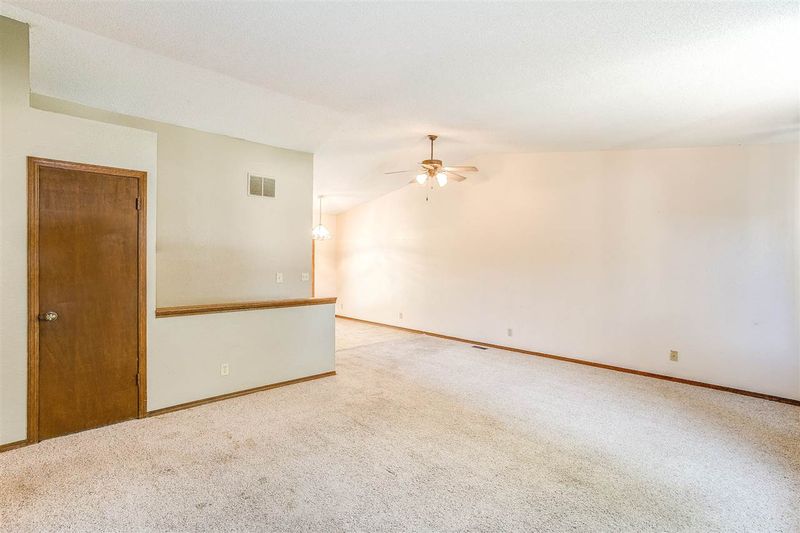 10312 W Dora, Wichita, KS 67209