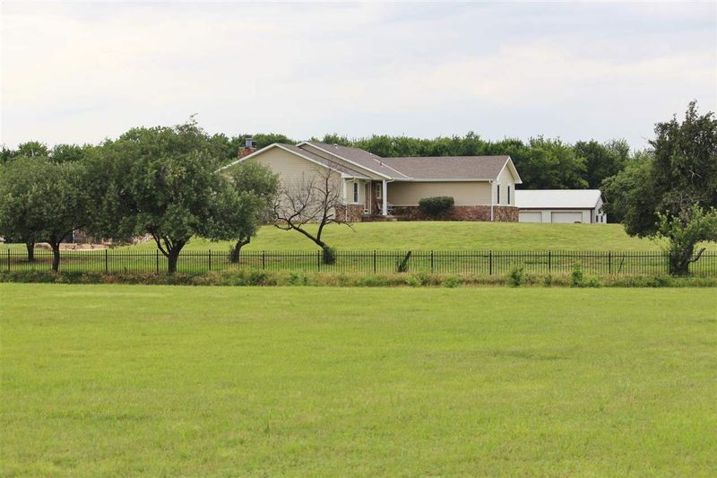 14805 W 49th St S, Clearwater, KS 67026