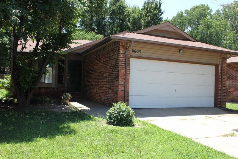 8605 W 15th, Wichita, KS 67212